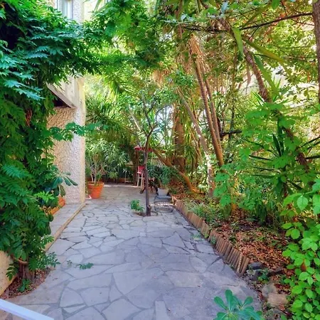 Feriehus Picaud - 50m From Beachfront, Patio, Aircon Cannes
